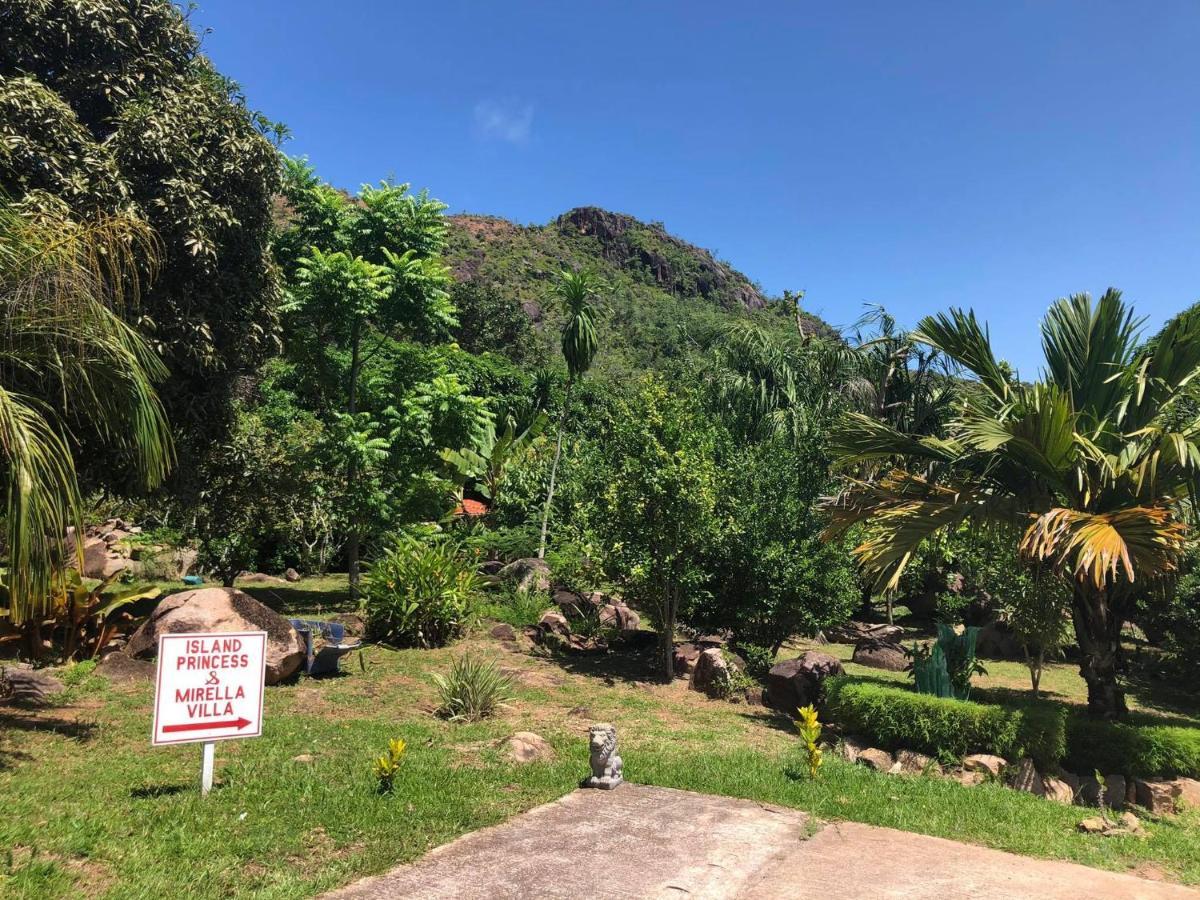Ferienhaus Mirella Anse Volbert Village