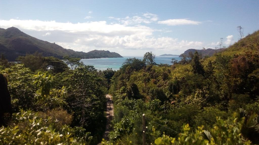 Mirella Сasa de vacaciones Anse Volbert Village